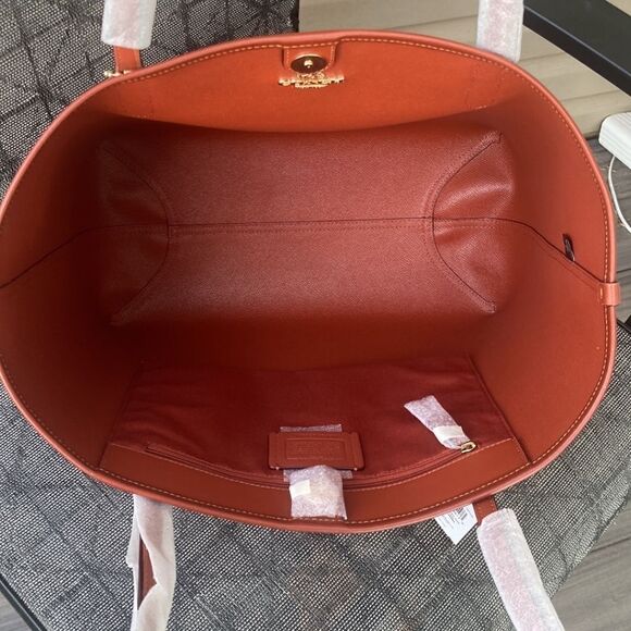 Coach City Tote Bag Purse In Signature Canvas With Sticker Print - Picture 6 of 8